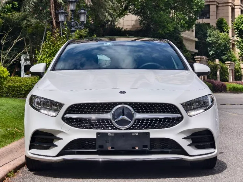 A-Class 2020 facelift A 180 L sports sedan - 图片 1